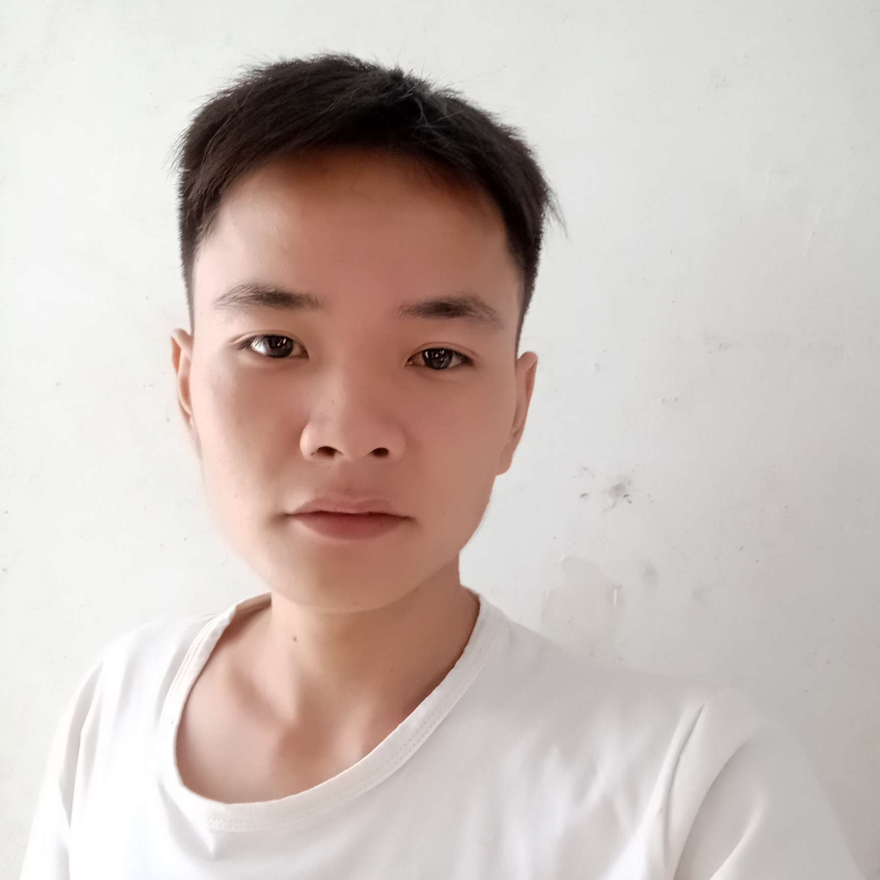 洛尘爱恋昏睡的照片