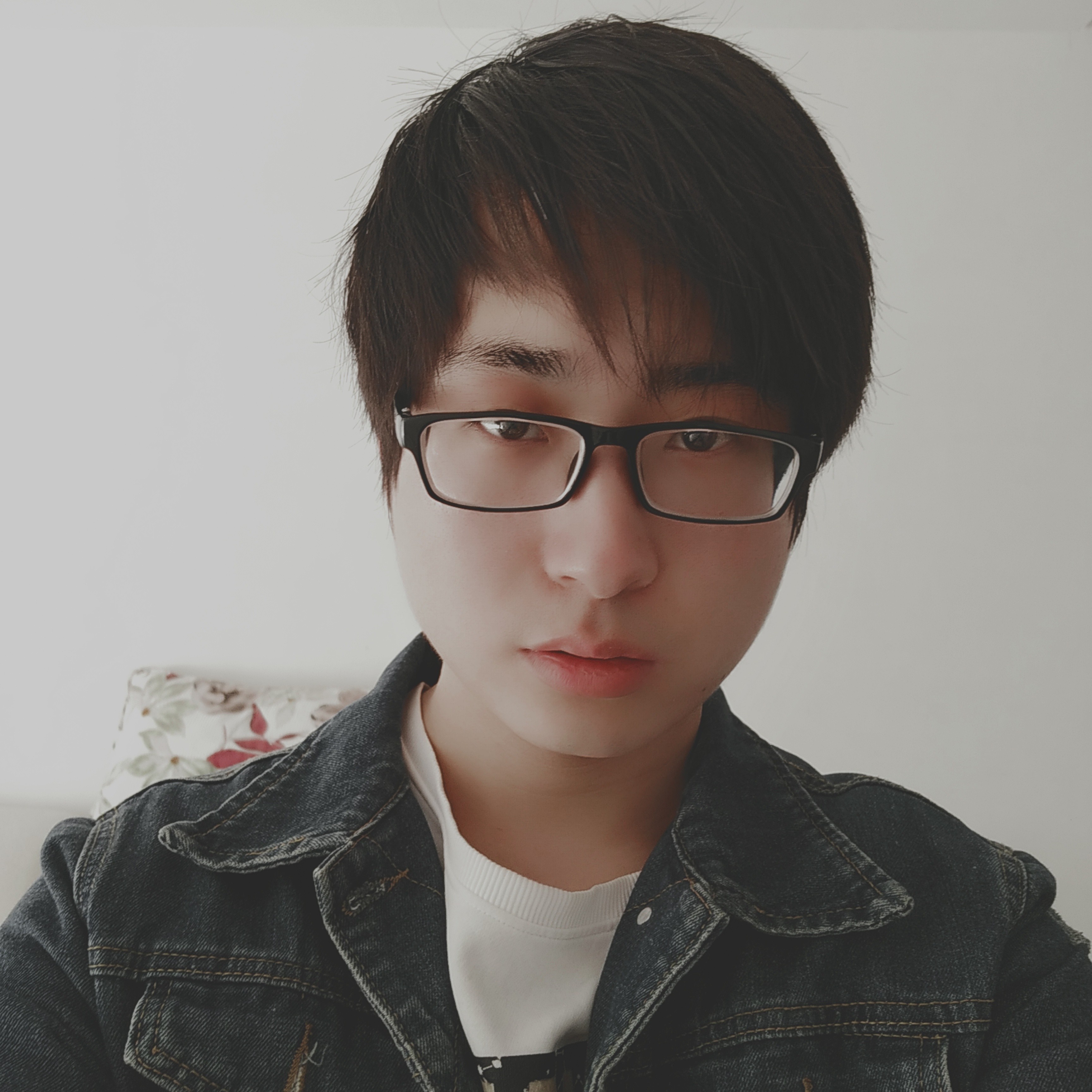 微笑等于整齐的照片