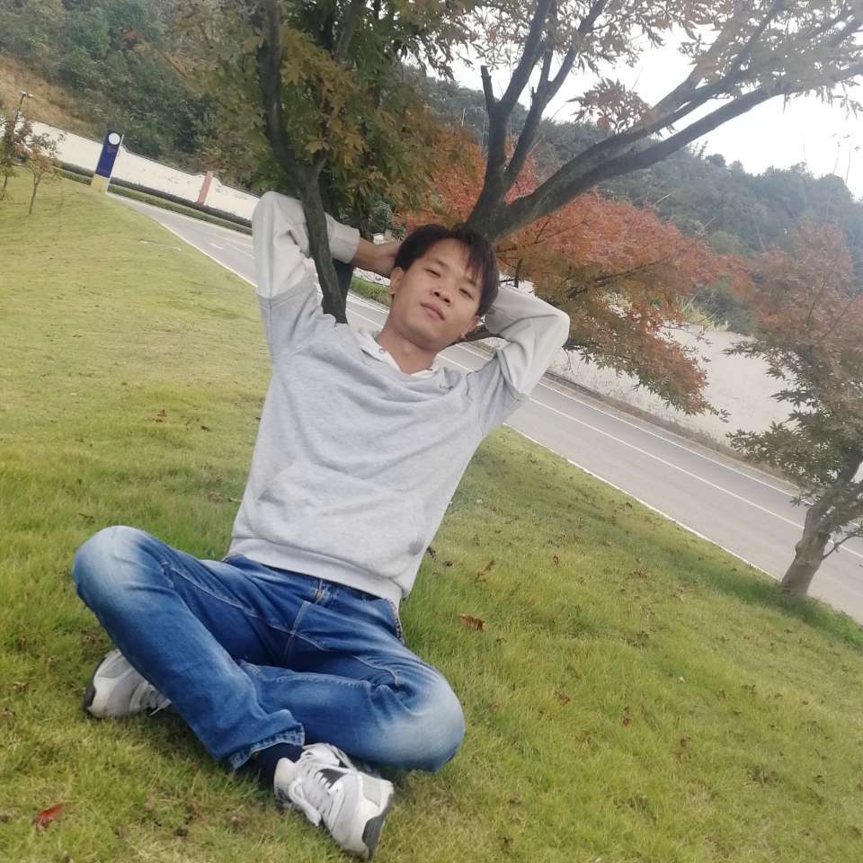 摆烂吧少年的照片