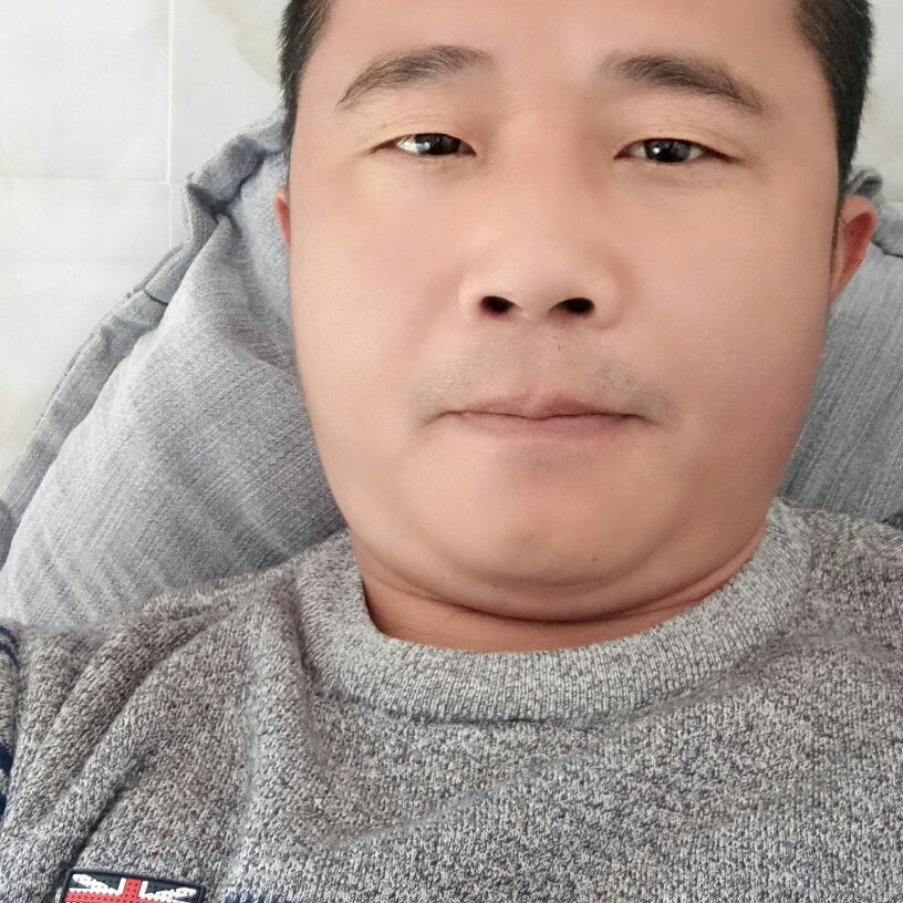 现实打招牌的照片