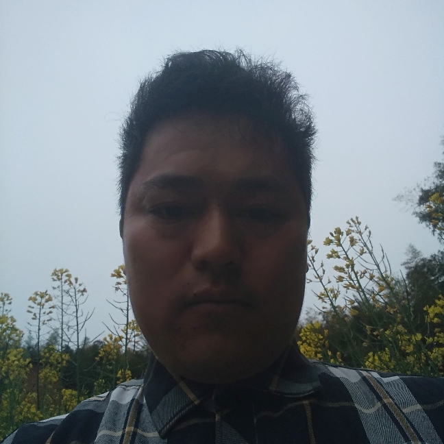 刘颜钢的照片