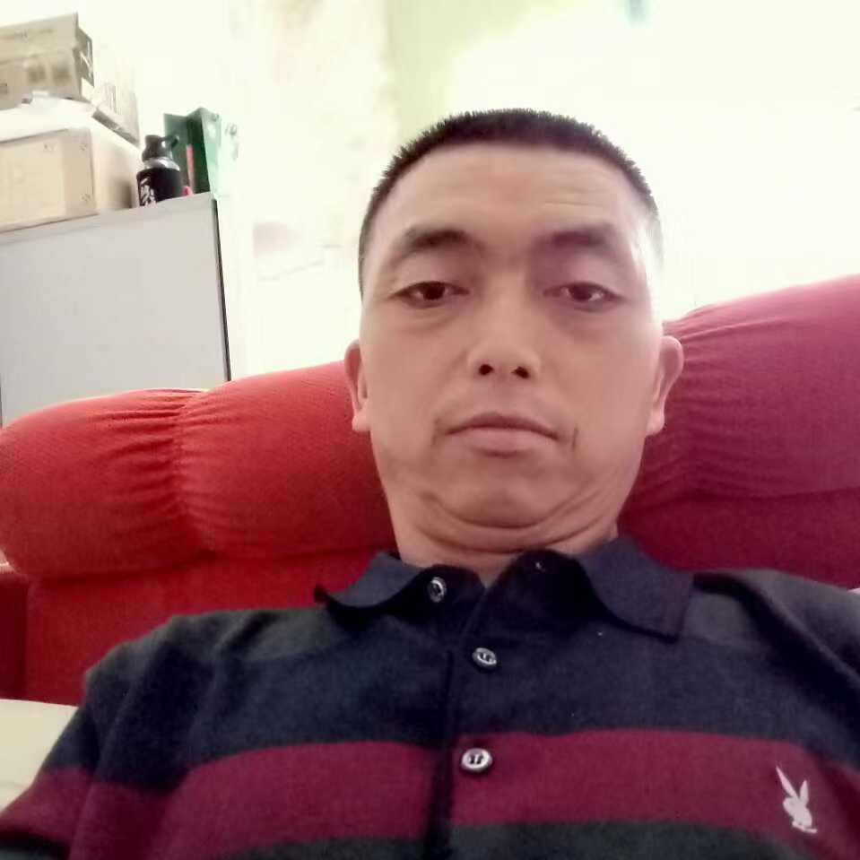 草莓打单薄的照片