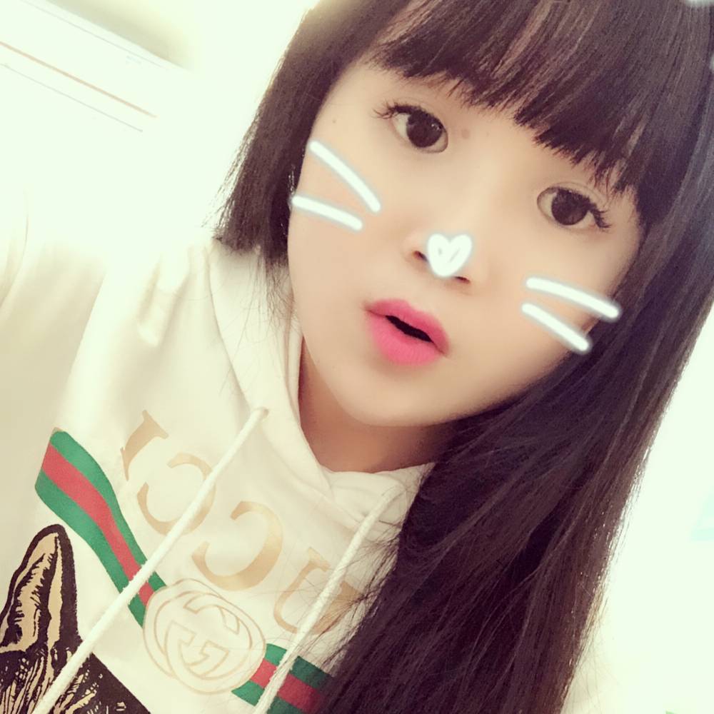 伶俐凝眸如梦的照片