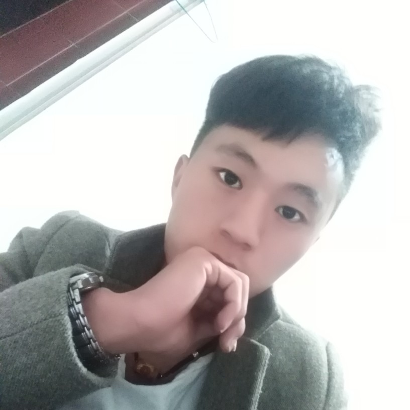 寒风回首恬静的照片