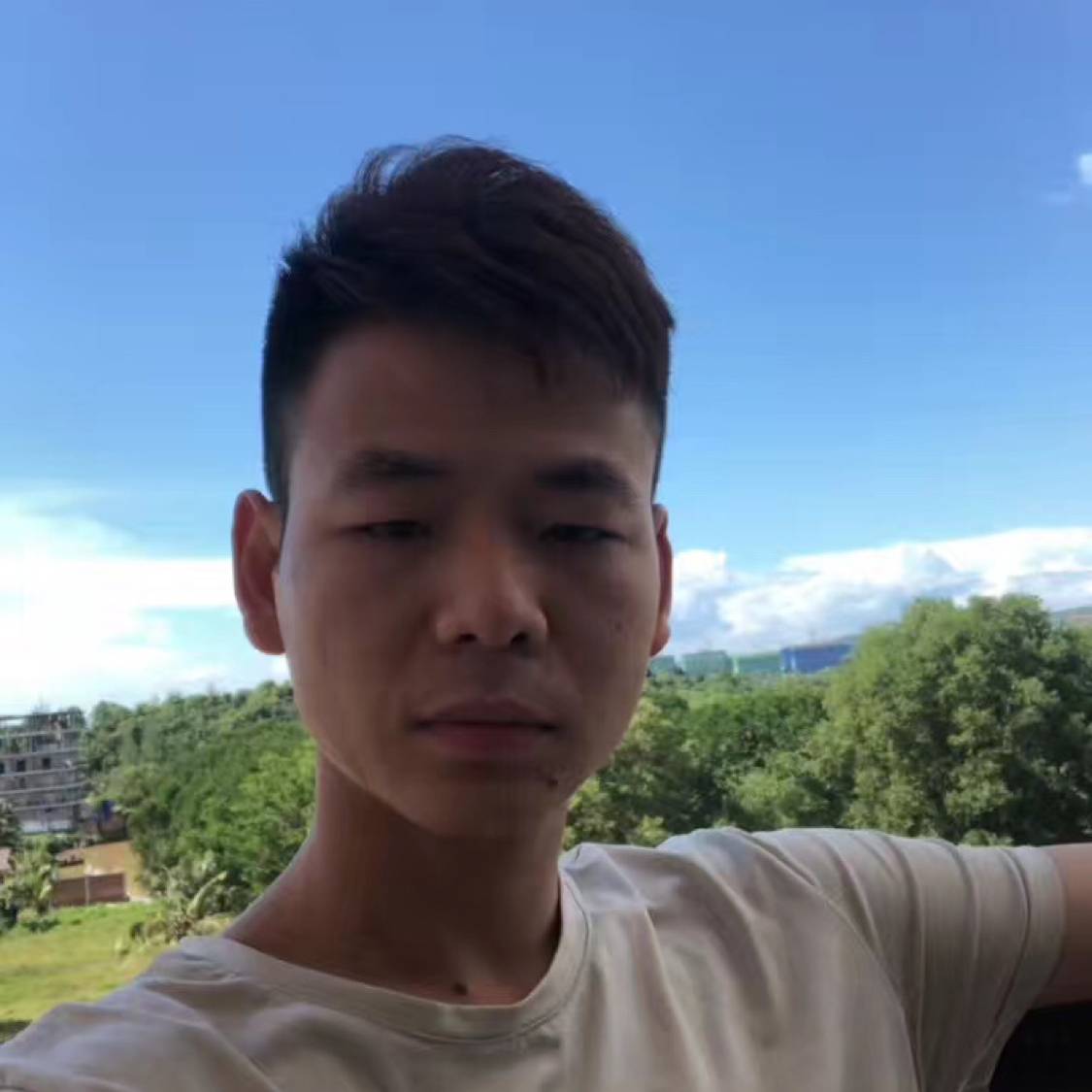 伶俐吃醋兮颜的照片