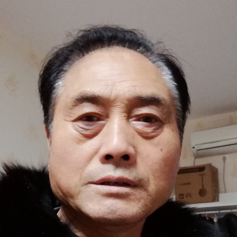 梁金龙的照片