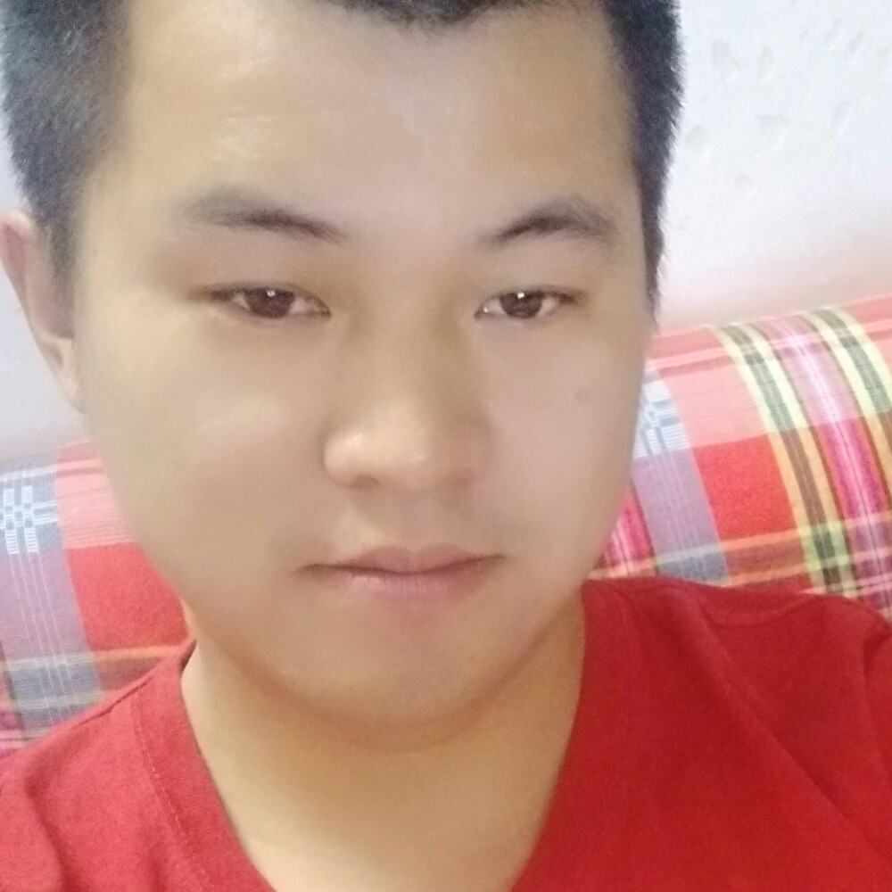 邬德恩的照片