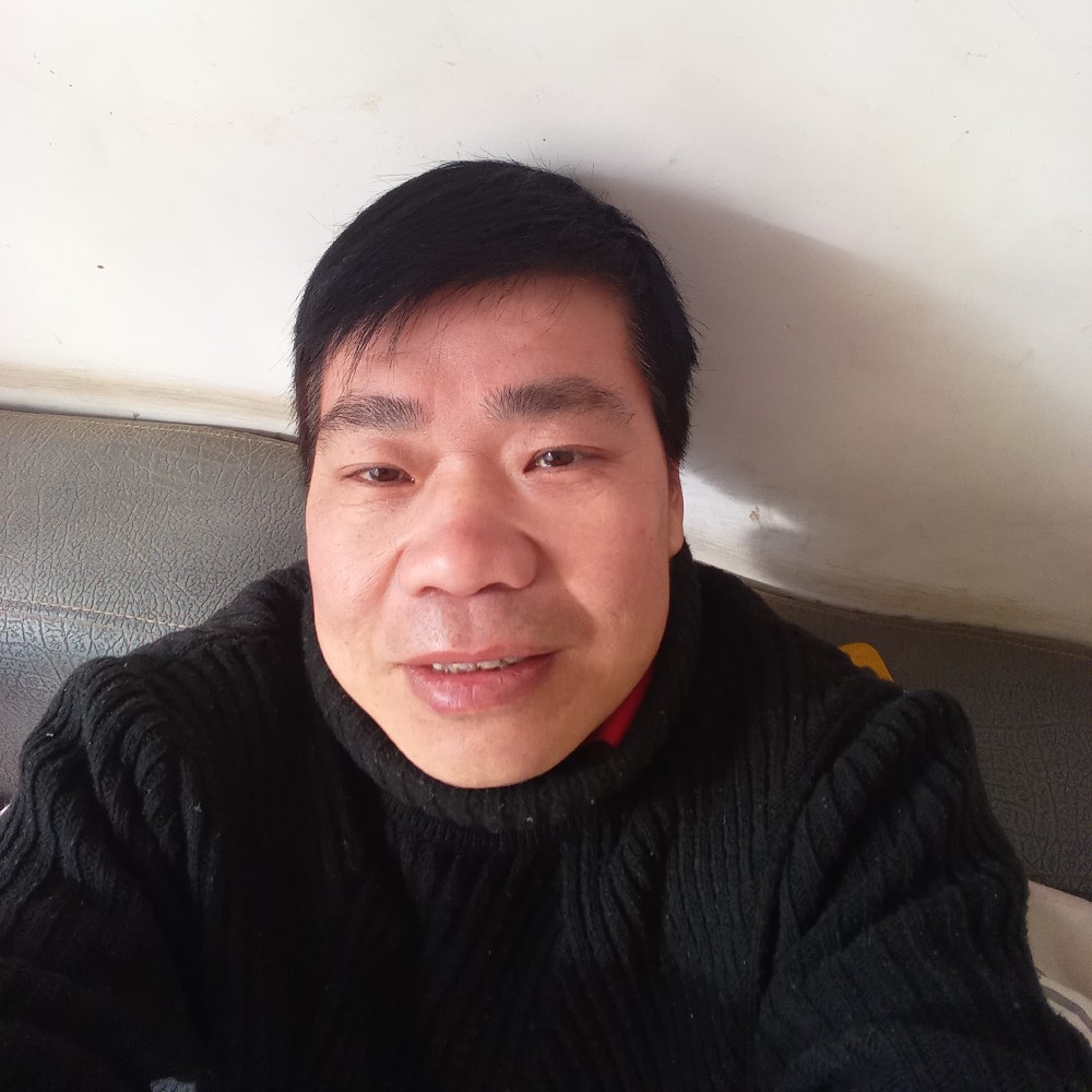 热情笑落霞的照片