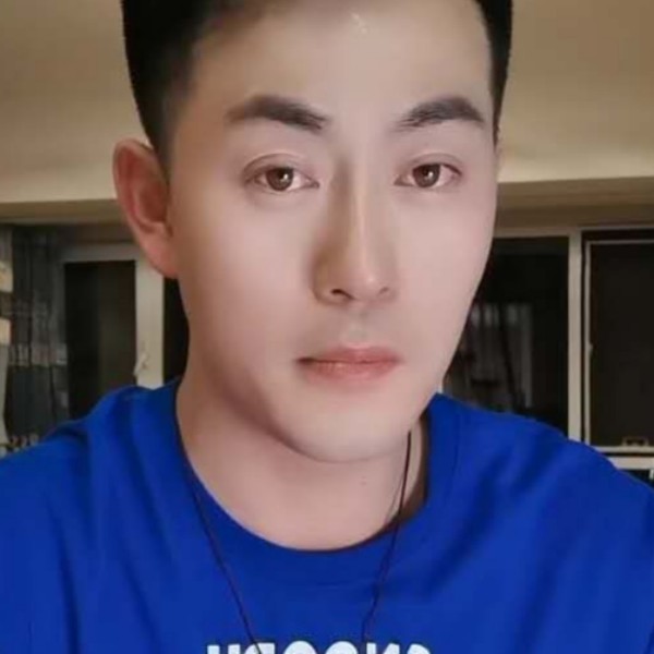 清秀闻忘忧的照片