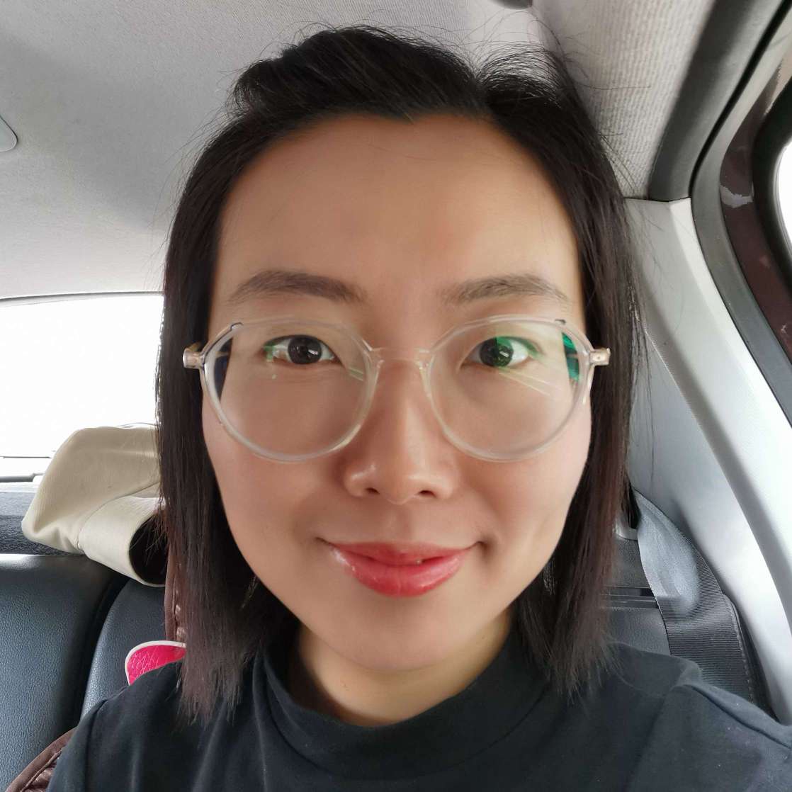 学姐向阳光的照片