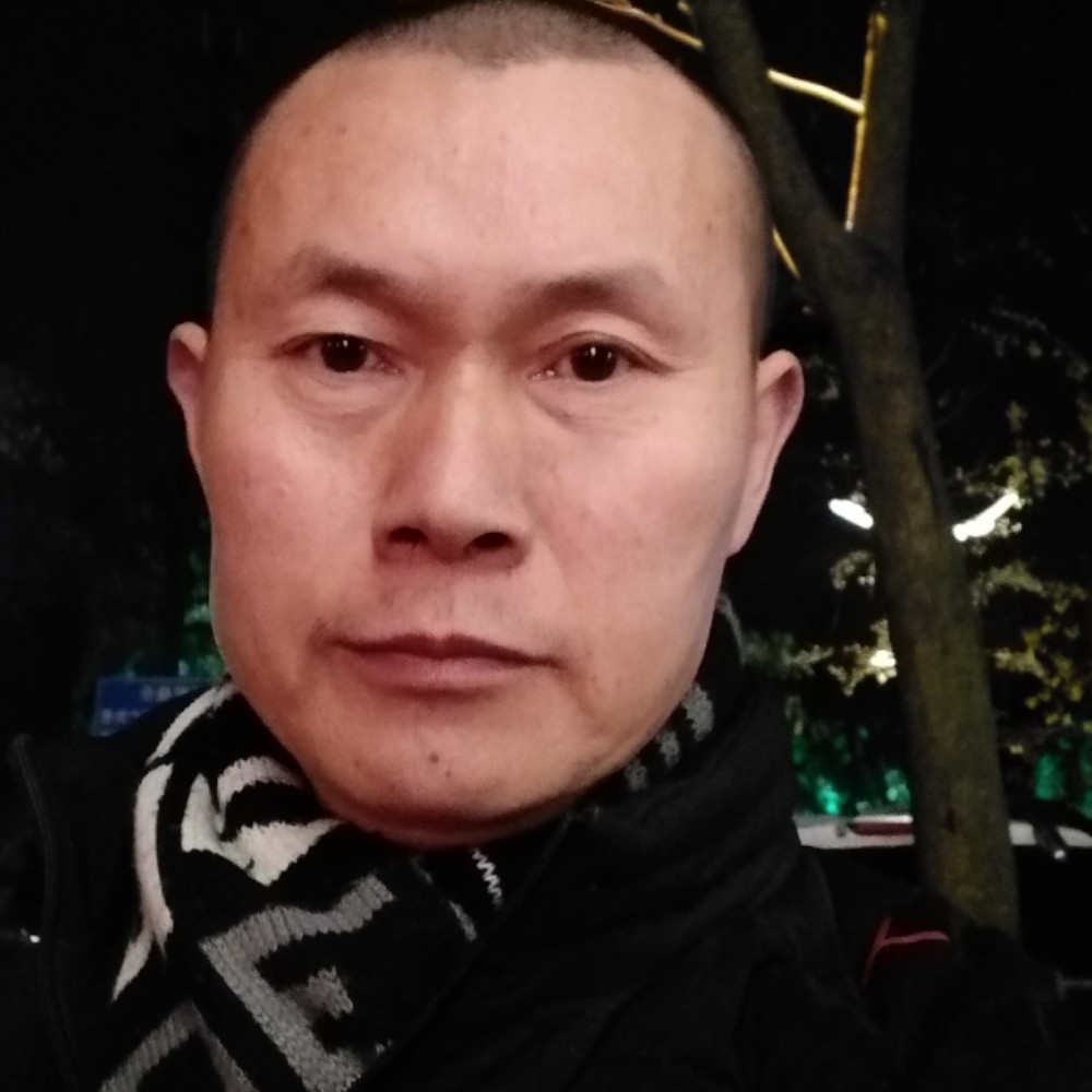 纯情迎啤酒的照片