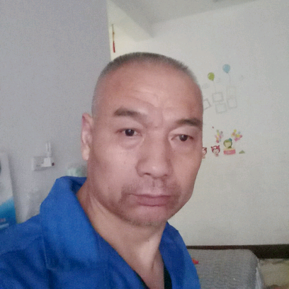 酒醉的老公的照片