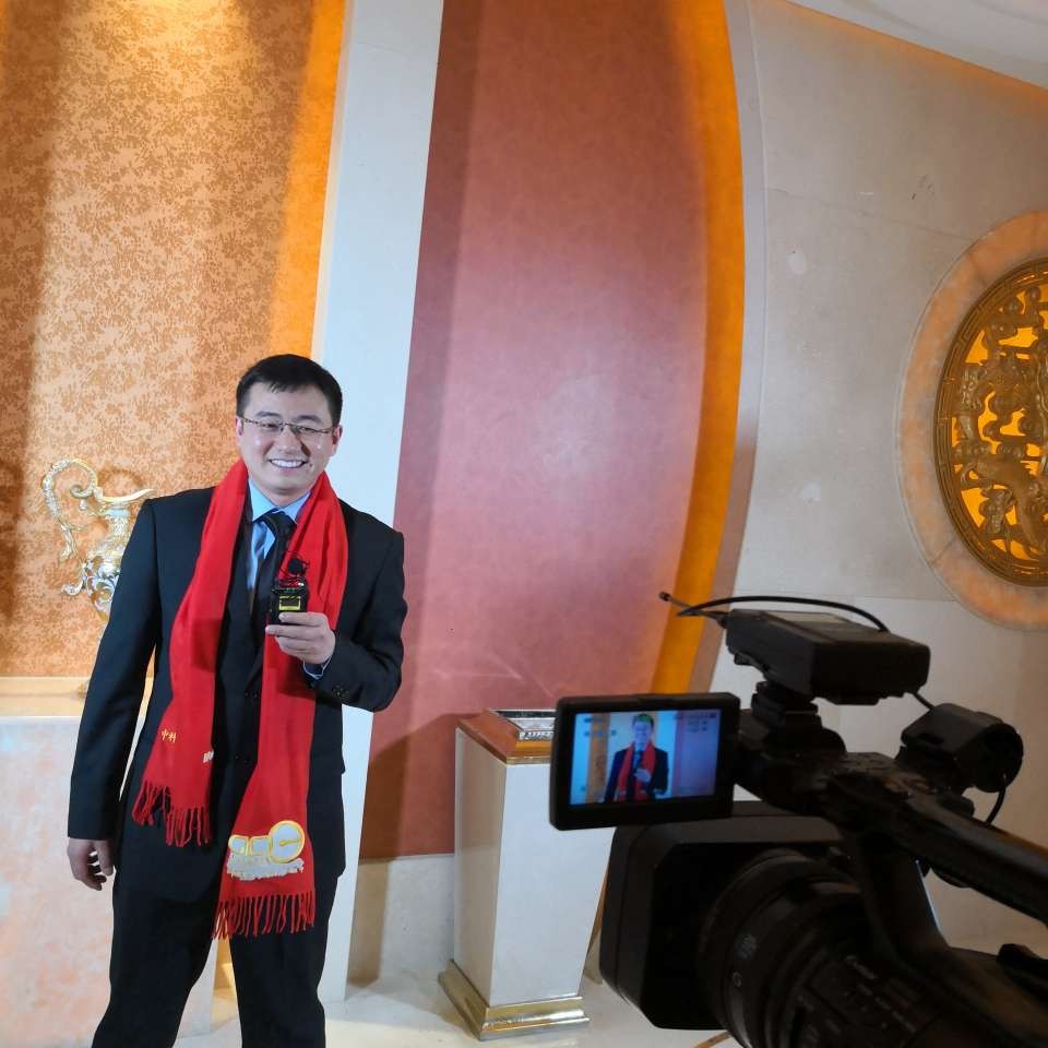 激情挽手万宝路的照片