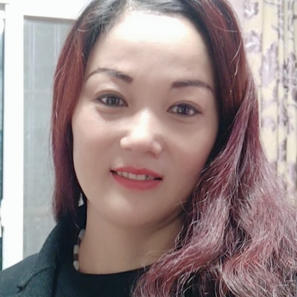 直率初妆的照片