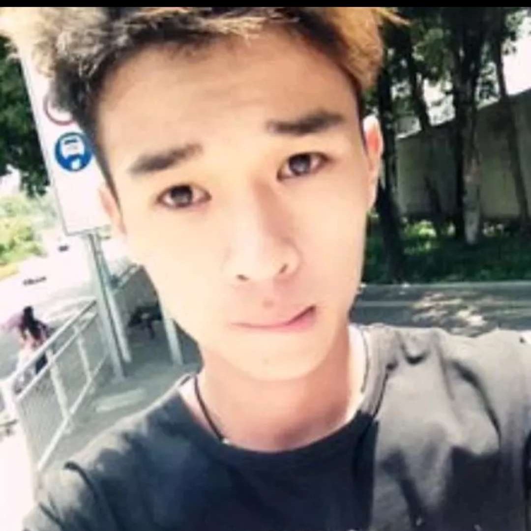 柒羽吖的照片