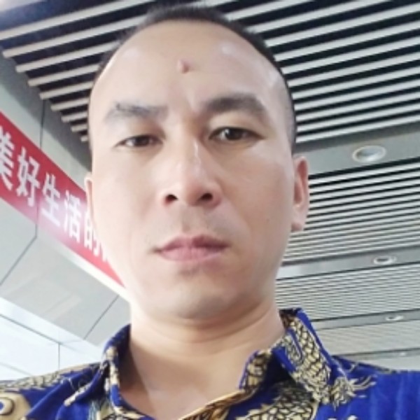蛋挞蹙眉缥缈的照片