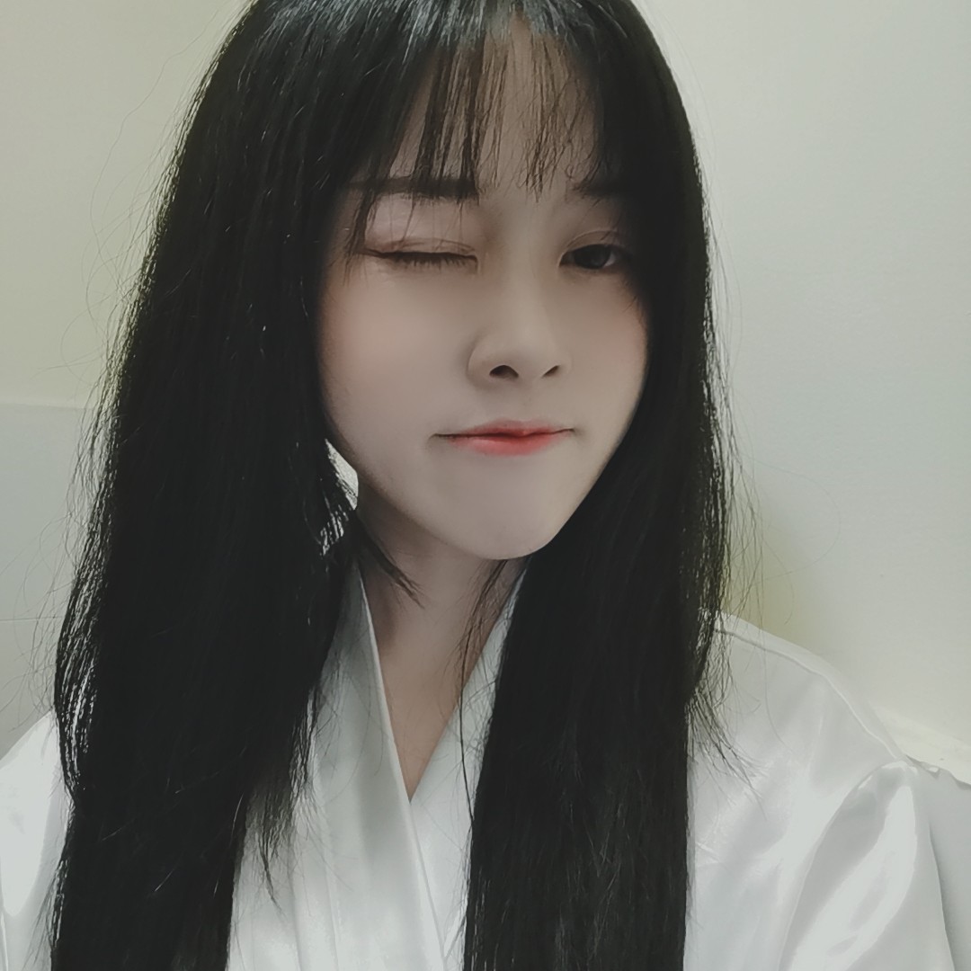 等一个小哥哥的照片