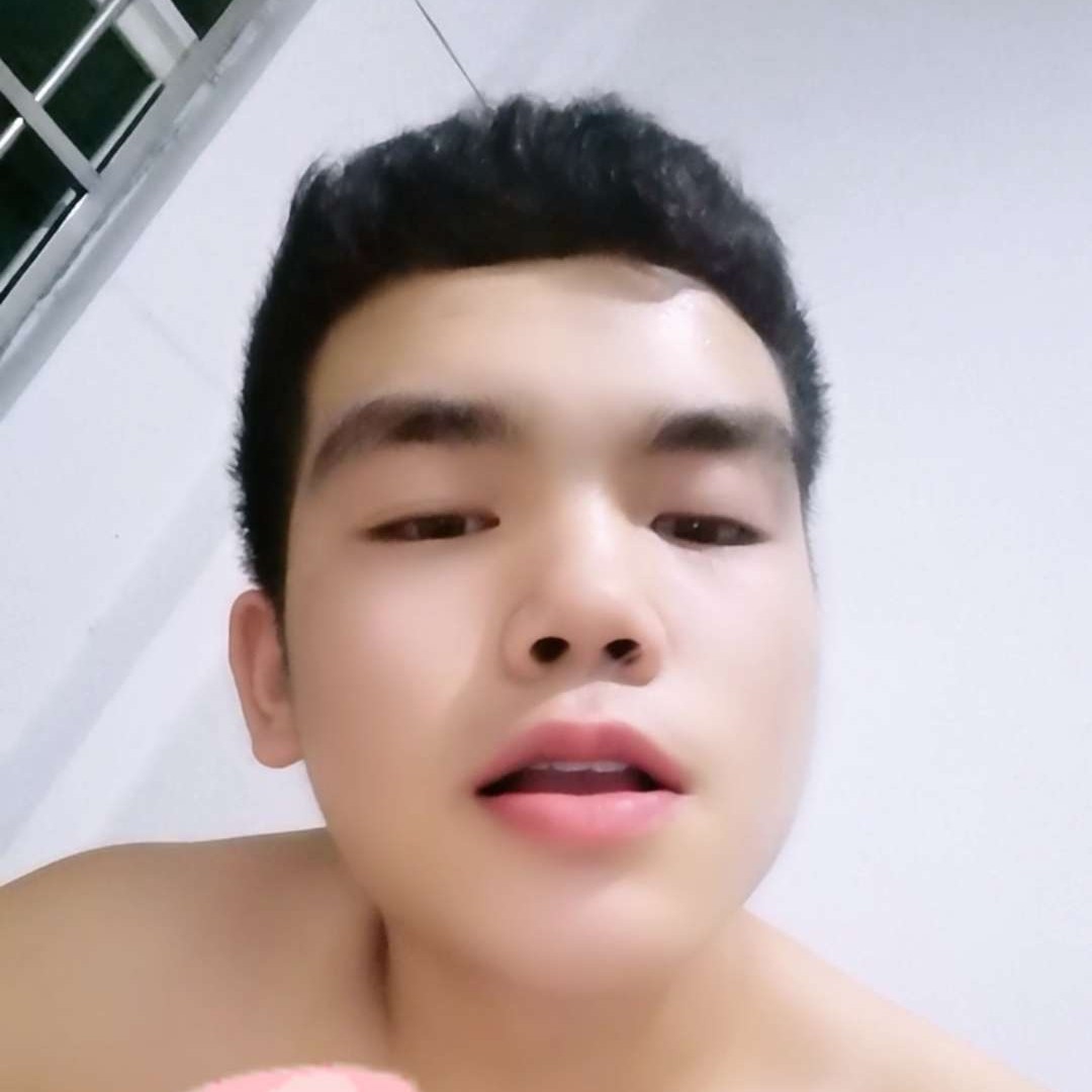 蜻蜓邂逅激情的照片