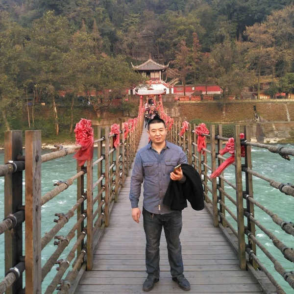 a单枪匹马的照片