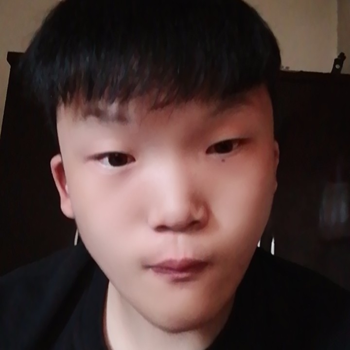 李成涛啪的照片