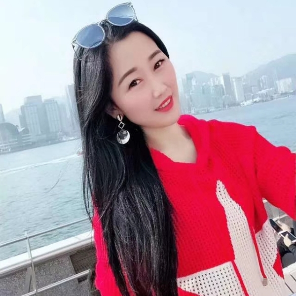 贤惠秀发的照片