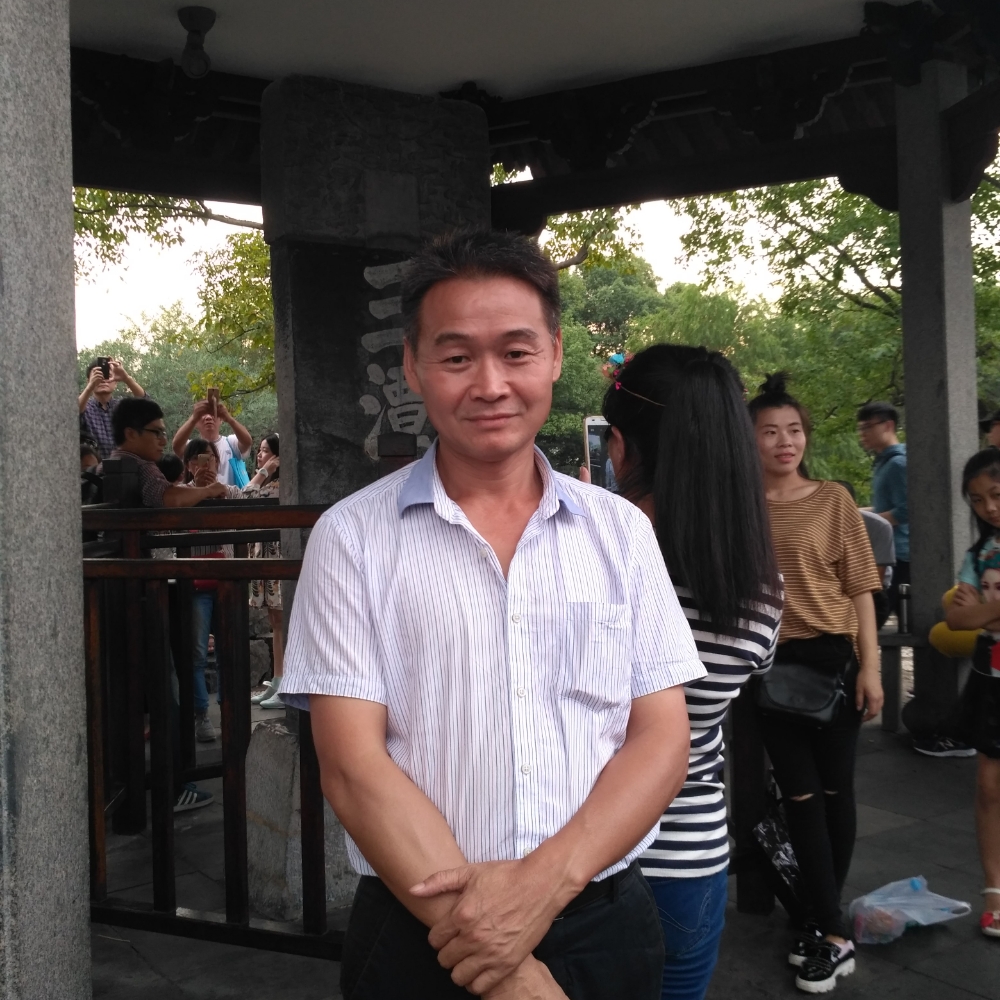 机智浮波的照片