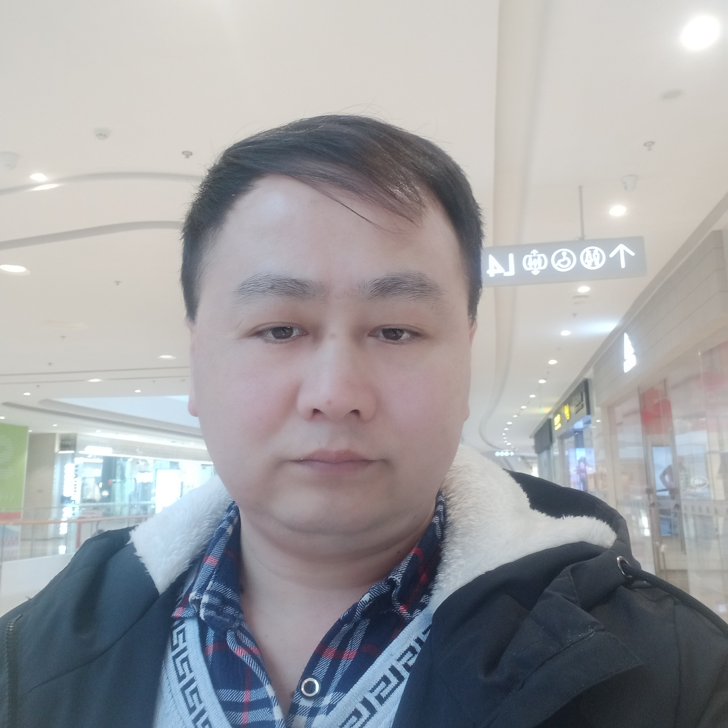 低泣de眼泪的照片