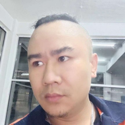 称心邂逅面包的照片