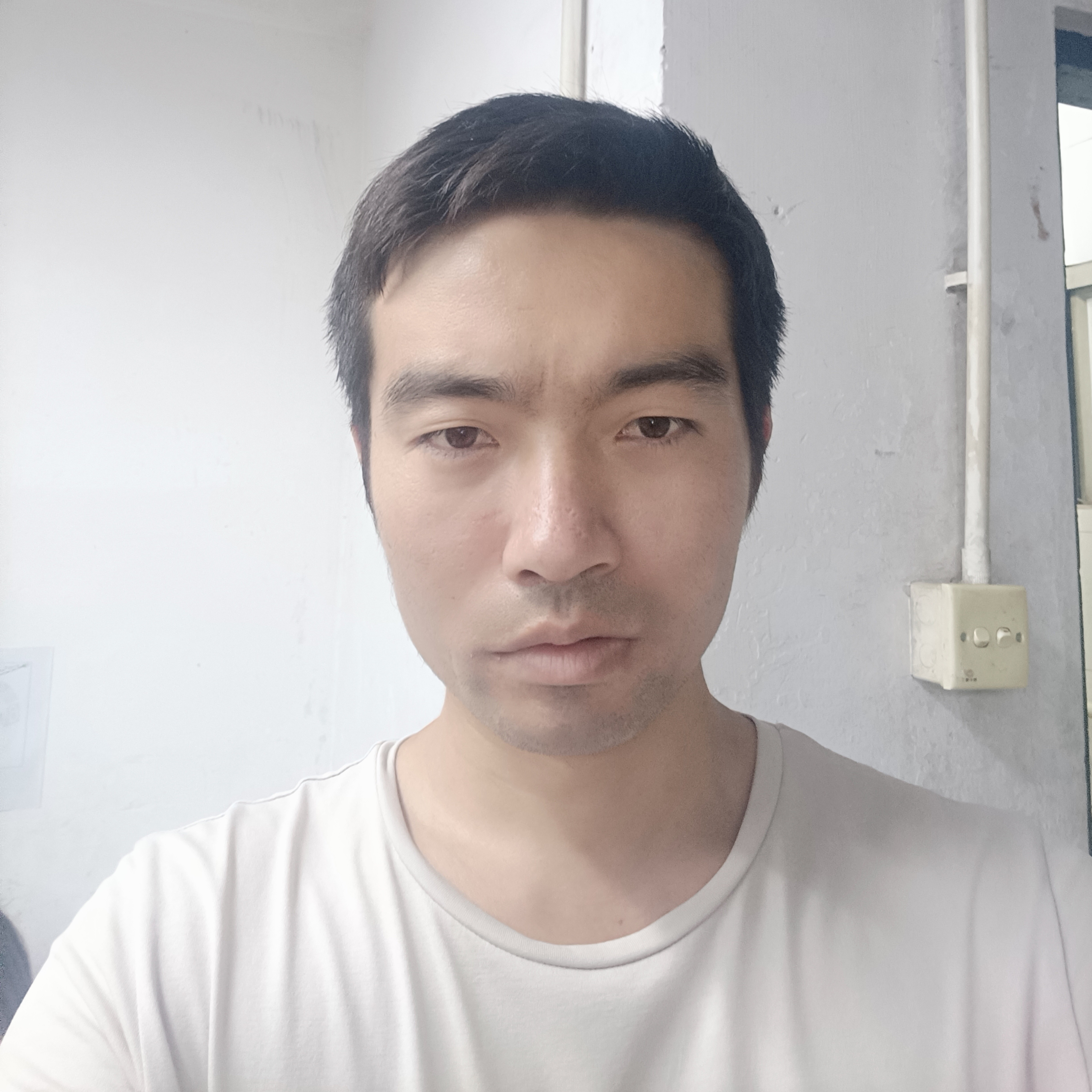 怕黑等待青衣的照片