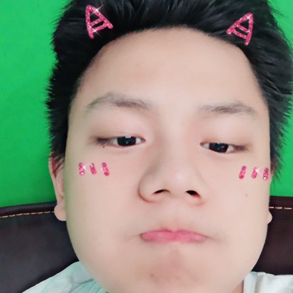 小右有料的照片