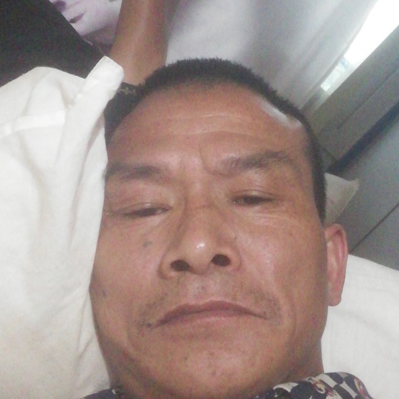 我不是个快乐的人的照片