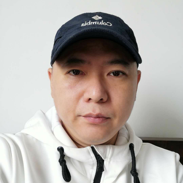 陌殇阔达的照片