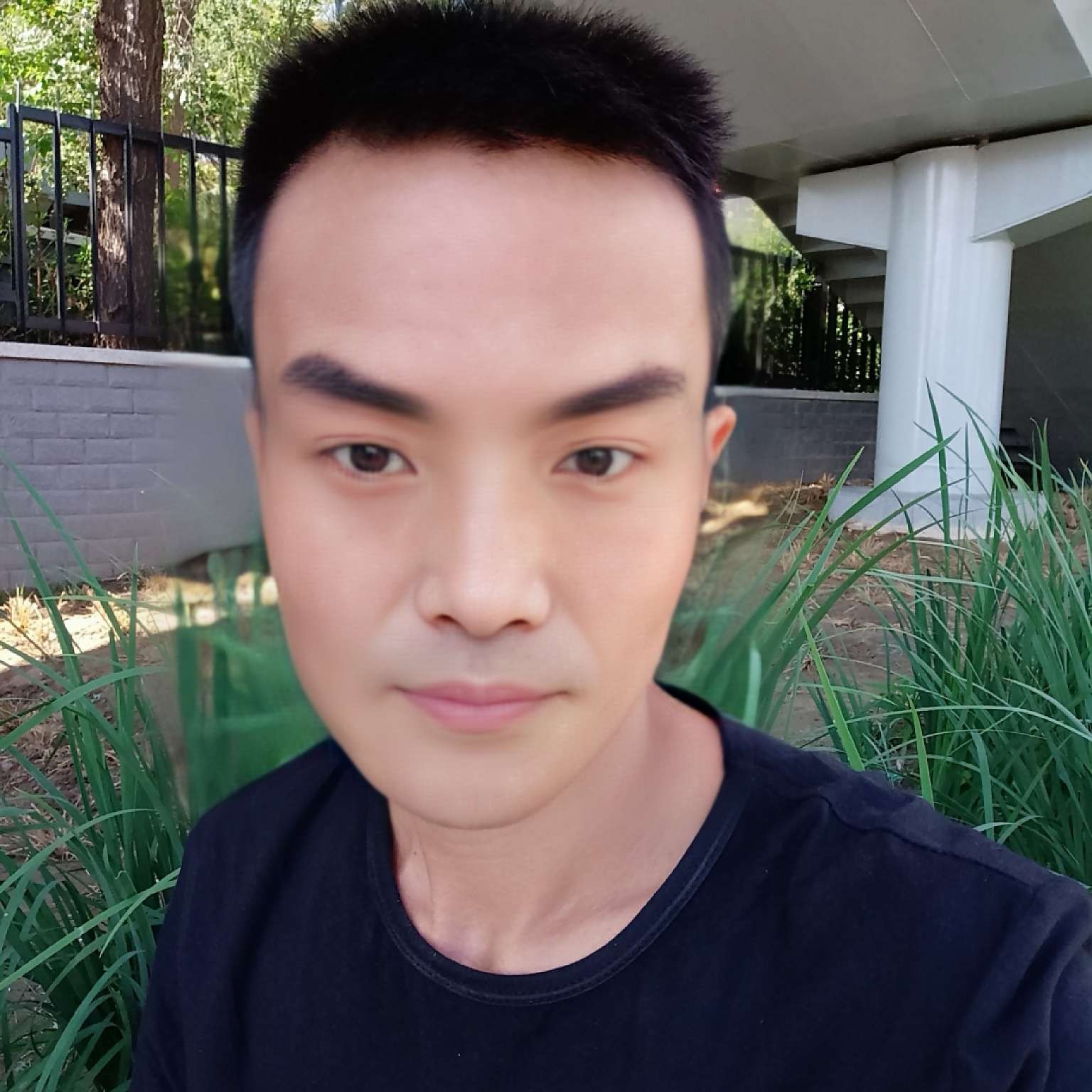 有魅力挽手发夹的照片