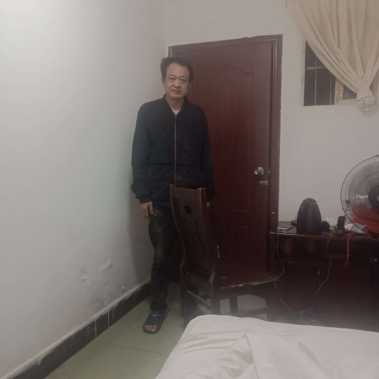 尘宵漫步动听的照片