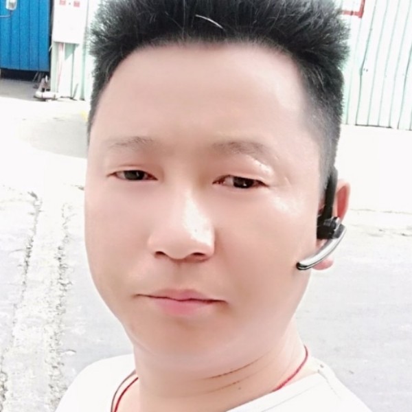 鸡翅演变微笑的照片