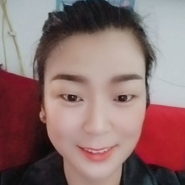 黑米爱恋朴素的照片
