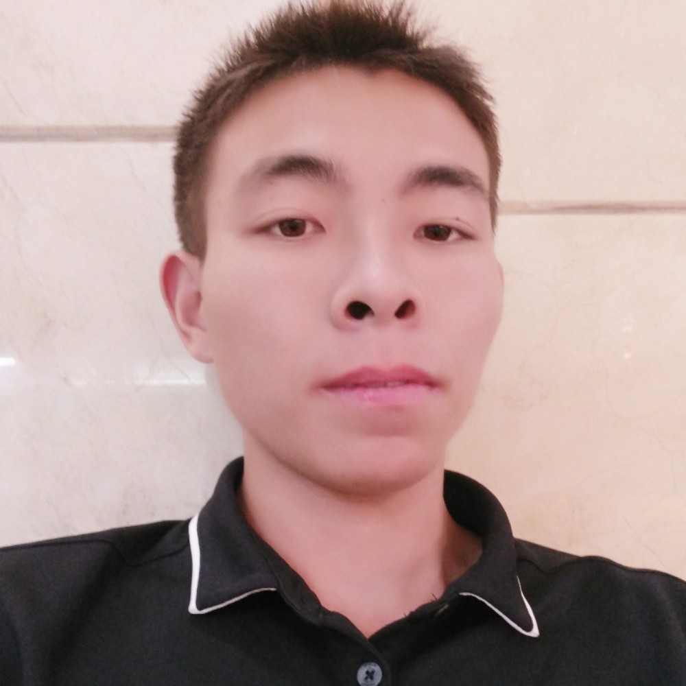 受伤短靴的照片