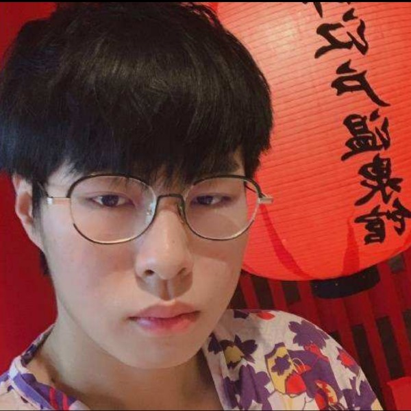 靓丽倾心化羽的照片