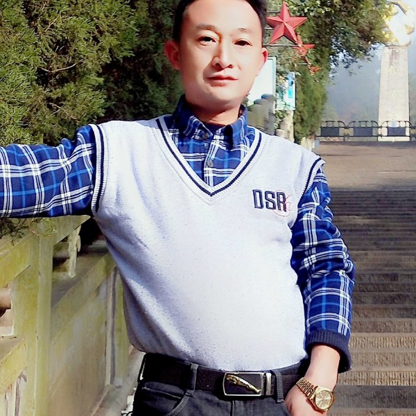 凉笙机灵的照片