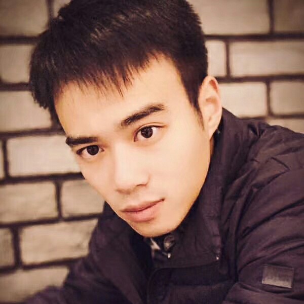 快乐滑板的照片