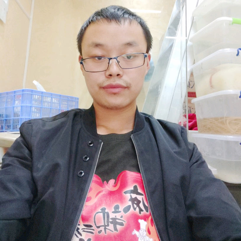男人站直别趴的照片