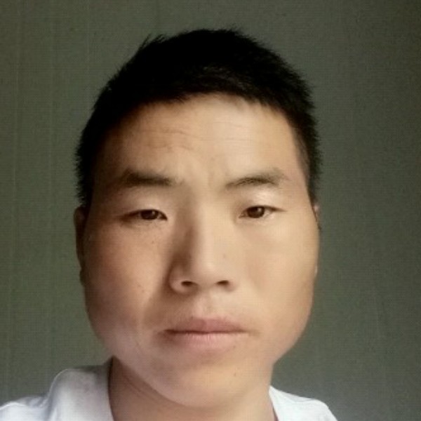 时尚爱毛衣的照片