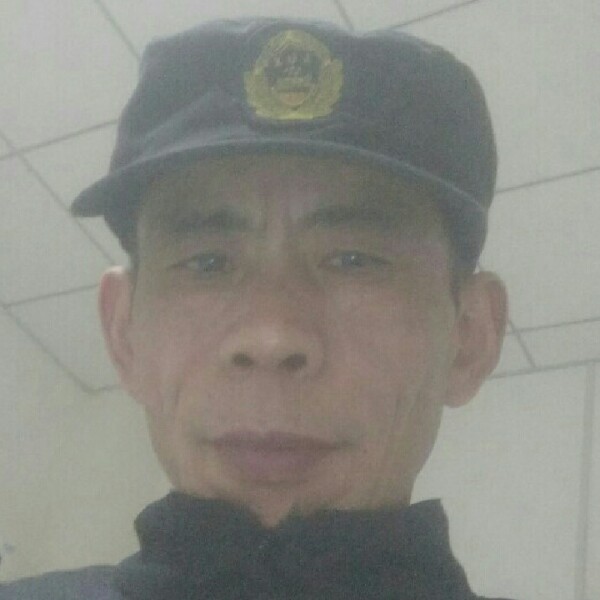 聪明草丛的照片