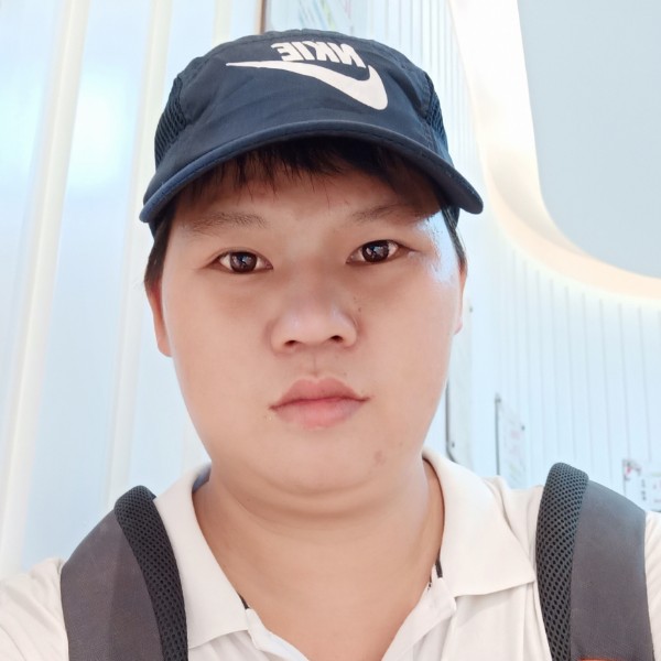 彭荣富的照片