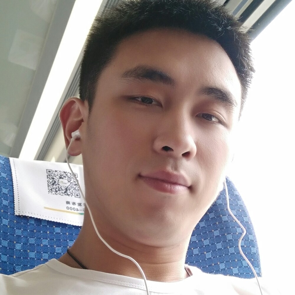 山咔咔里的人的照片