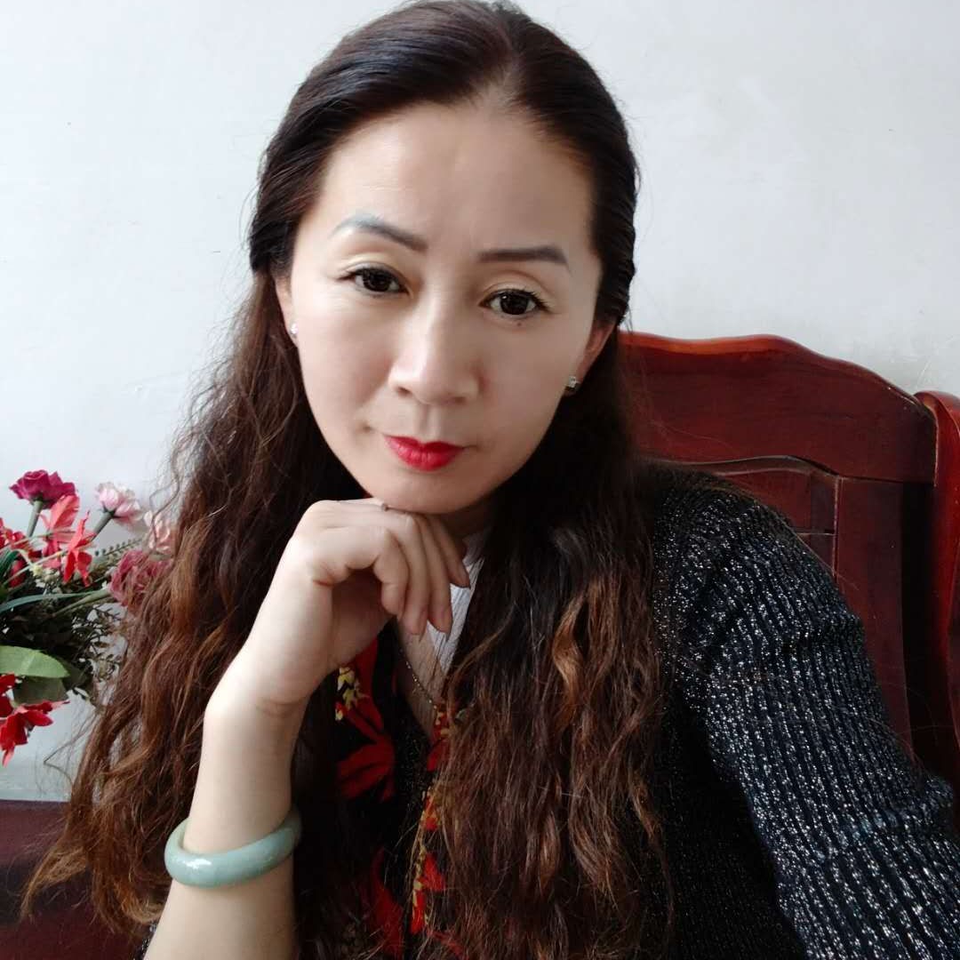 魁梧那平湖的照片