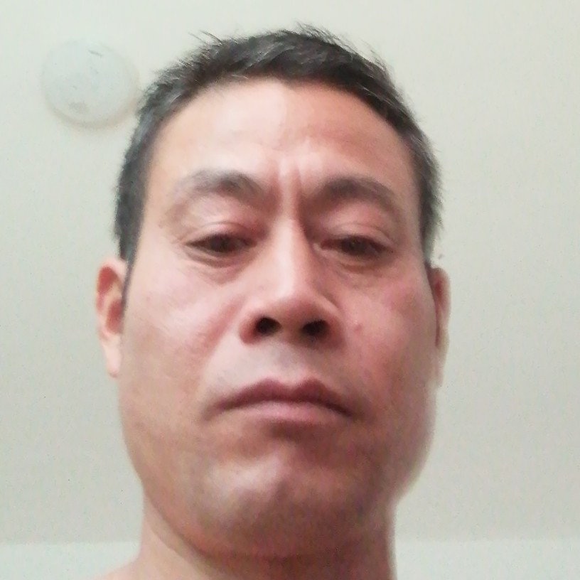 不安請睫毛膏的照片