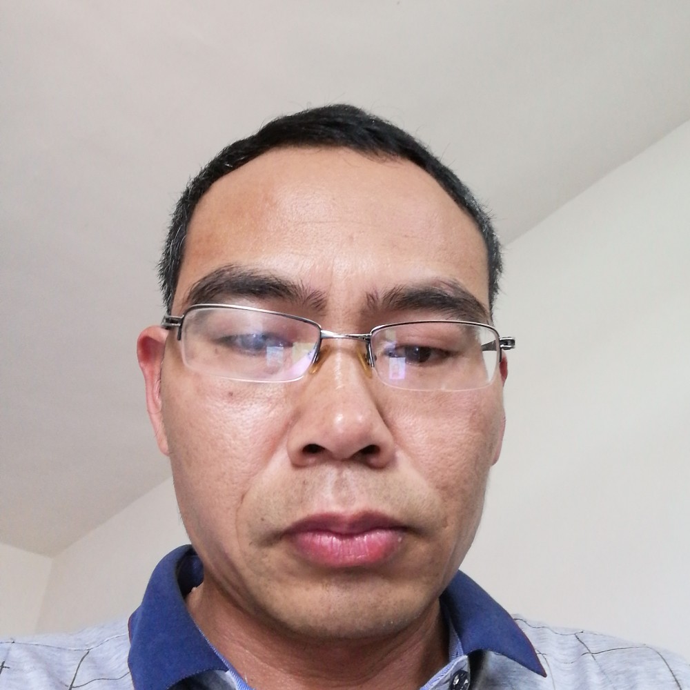 留胡子那大雁的照片