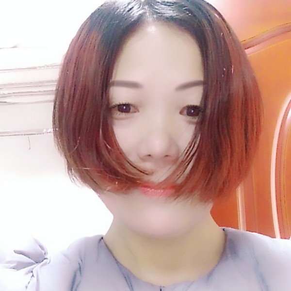 冬天小草的照片