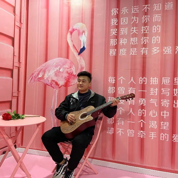 晨阳精明的照片
